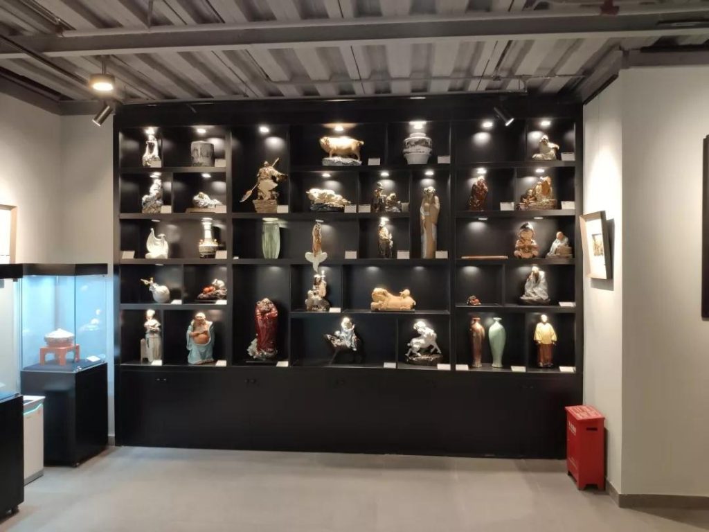 巖星建設(shè)|廣東嶺南工藝美術(shù)館工程設(shè)計(jì)插圖(2) 展示柜